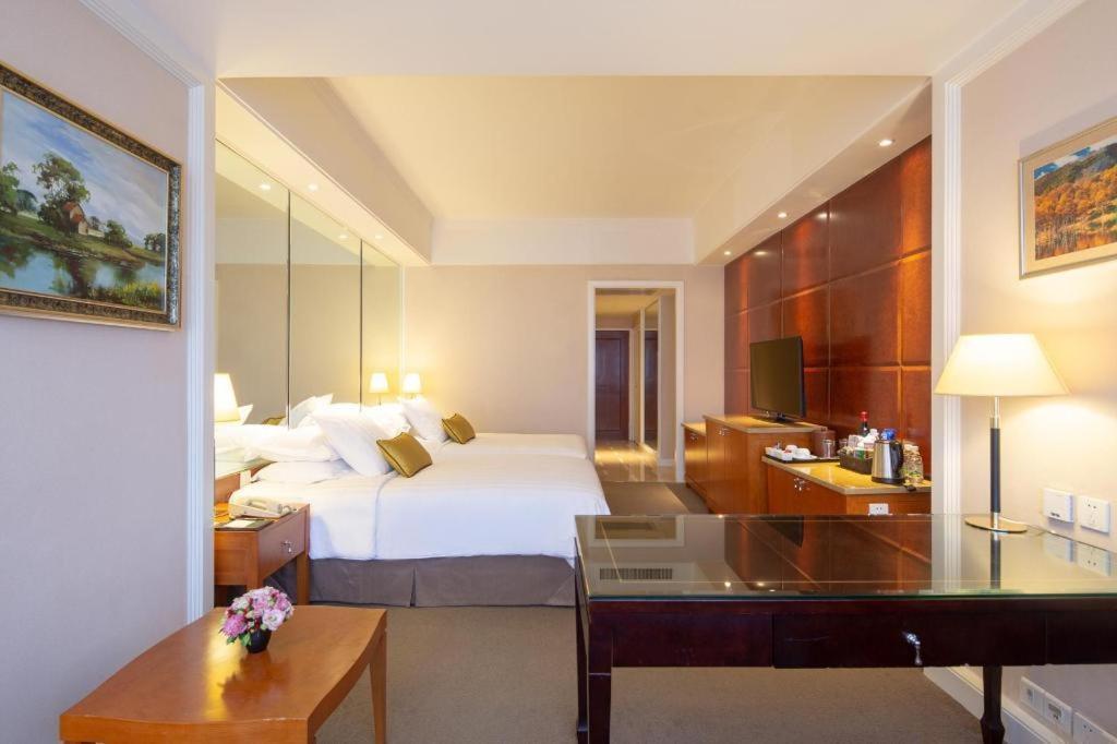 Kai Wah Plaza International Hotel Кунмин Екстериор снимка