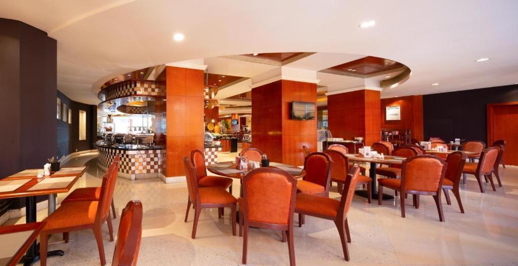 Kai Wah Plaza International Hotel Кунмин Екстериор снимка