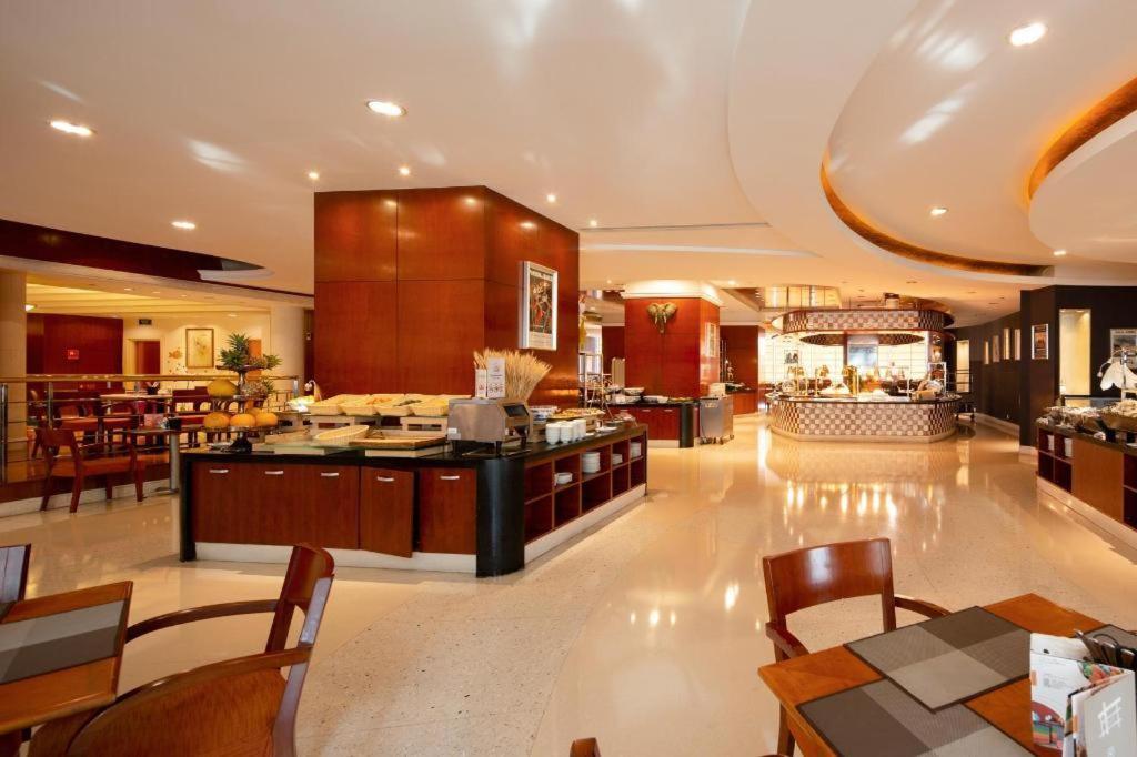 Kai Wah Plaza International Hotel Кунмин Екстериор снимка