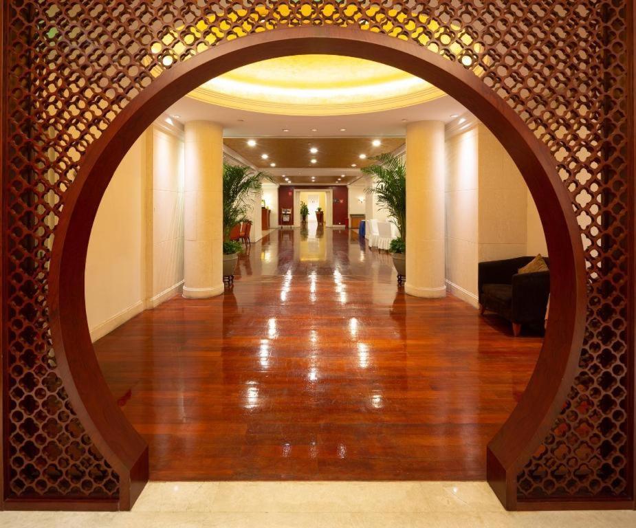 Kai Wah Plaza International Hotel Кунмин Екстериор снимка