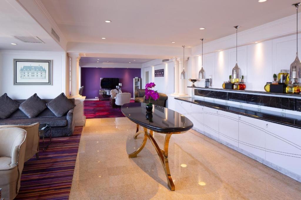 Kai Wah Plaza International Hotel Кунмин Екстериор снимка