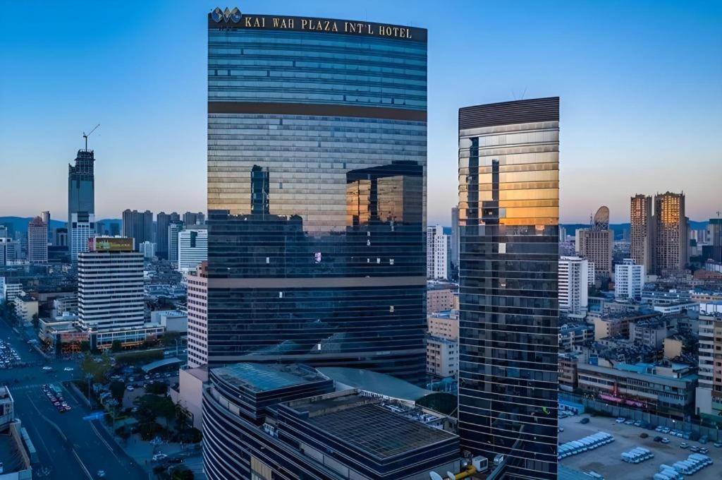 Kai Wah Plaza International Hotel Кунмин Екстериор снимка